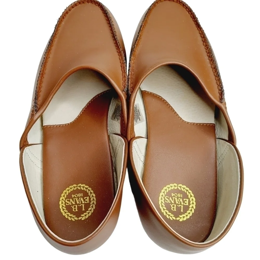 L.B. Evans 9 M Chicopee Slippers Brown Leather Classic Moccasin House Shoe EUC